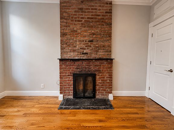 5th image of 560 Hudson St #R-4
