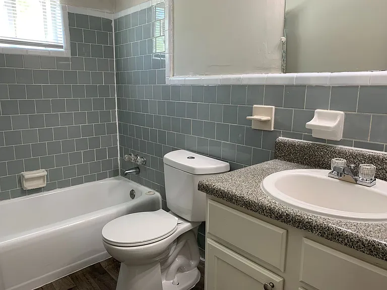 9 Clay St SE — Photo 11