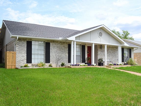 3rd image of 3313 Russwood Ln