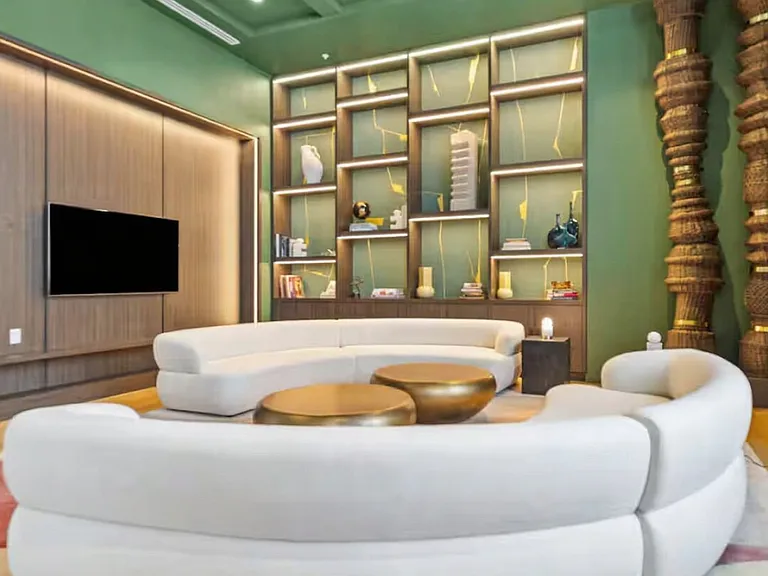 Building's Lounge