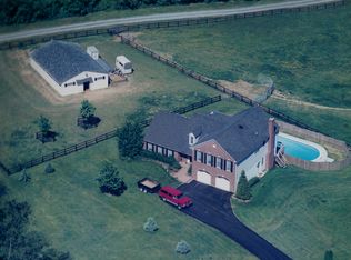 13894 Forsythe Rd, Sykesville, MD 21784