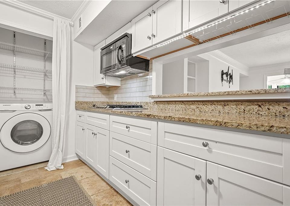 1st image of 228 Smokerise Cir SE