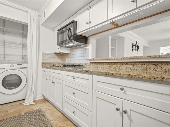 228 Smokerise Cir SE, Marietta, GA 30067