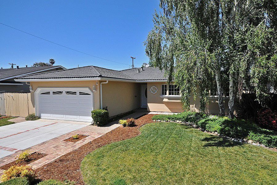 1st image of 425 Hershner Dr