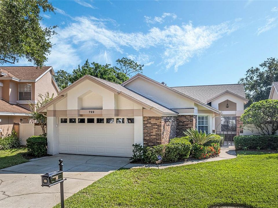 1st image of 722 Barrington Cir