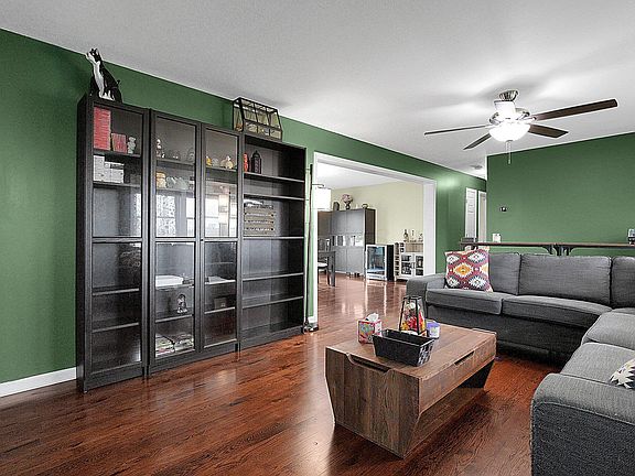 4th image of 7586 Woods West Rd