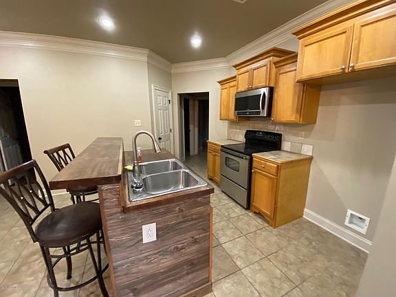 5th image of 120 Legend Creek Dr