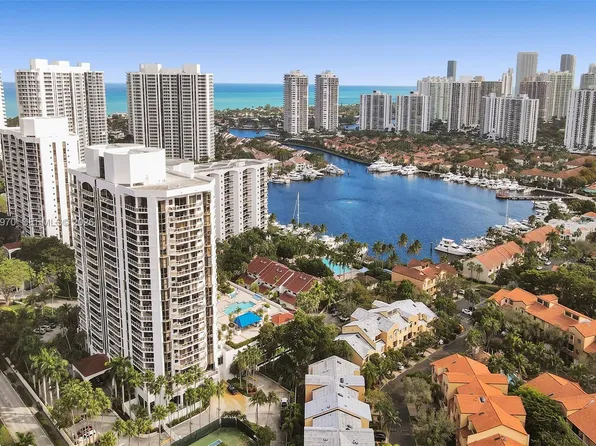 3600 Yacht Club Dr, Aventura, FL