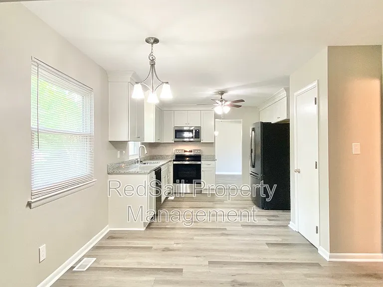 13 Sandpiper Ct — Photo 6
