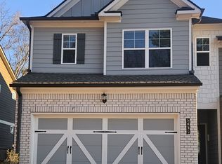 5635 Chickory Dr, Flowery Branch, GA