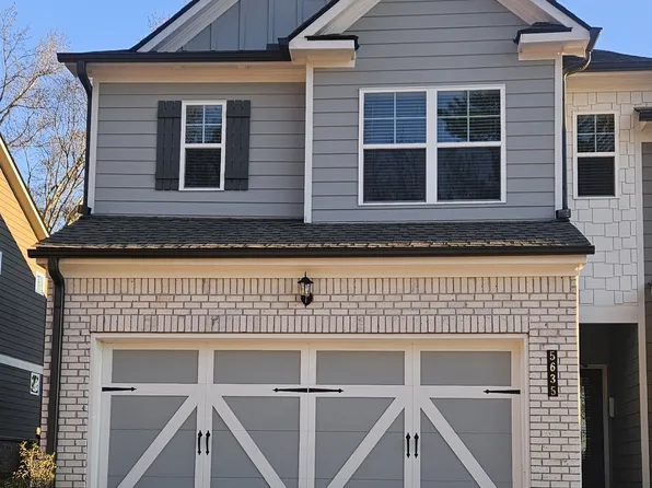 5635 Chickory Dr, Flowery Branch, GA 30542