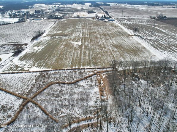 2503 Butterfield Hwy, Springport, MI 49284