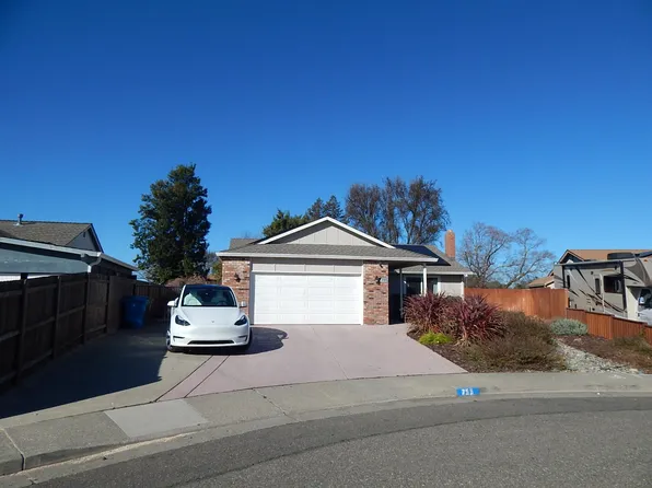 755 East Ct, Dixon, CA 95620