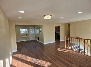 46 Radcliffe Rd #2B, Island Park, NY