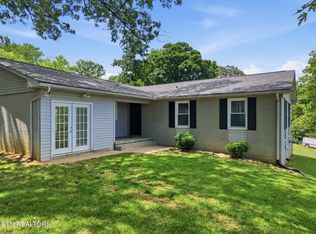 604 Weldon Dr, Maryville, TN 37801