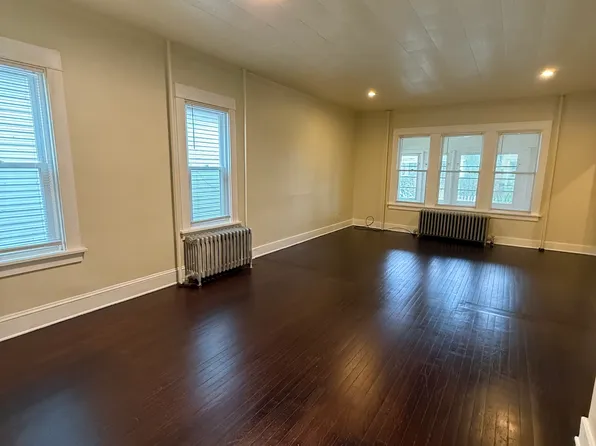 49 Forest Ave APT 1, Albany, NY 12208