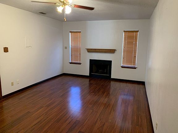 5th image of 2519 Christian Dr