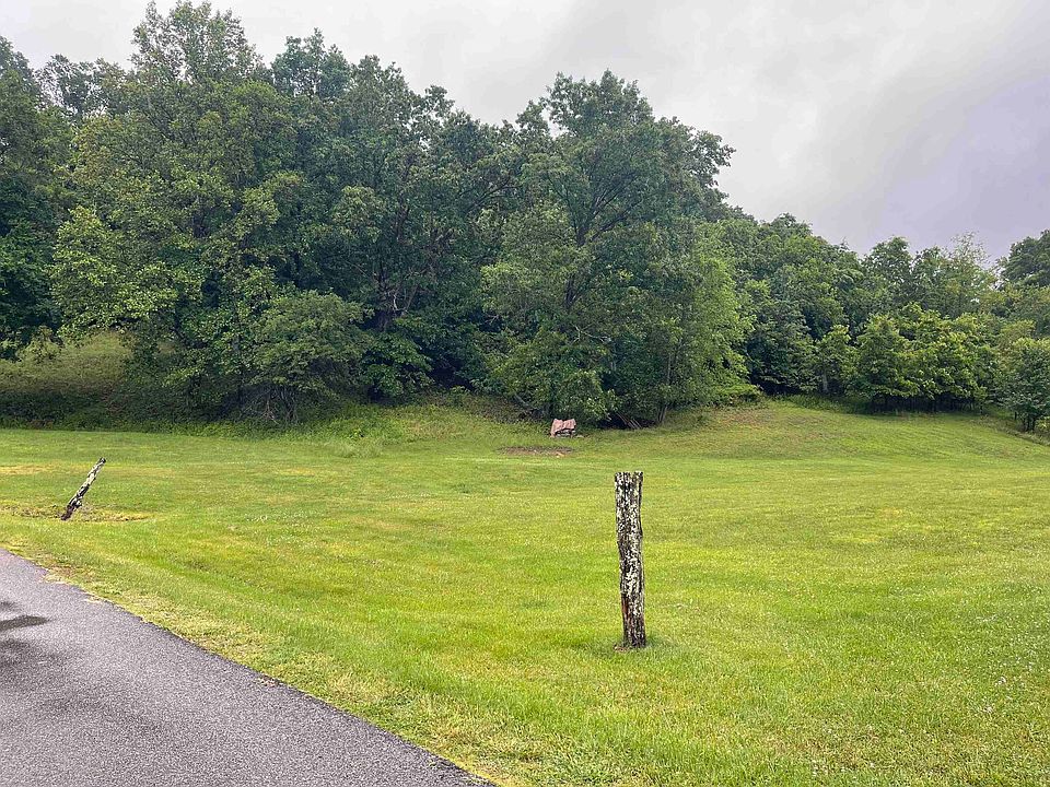 2nd image of Cherokee Rd