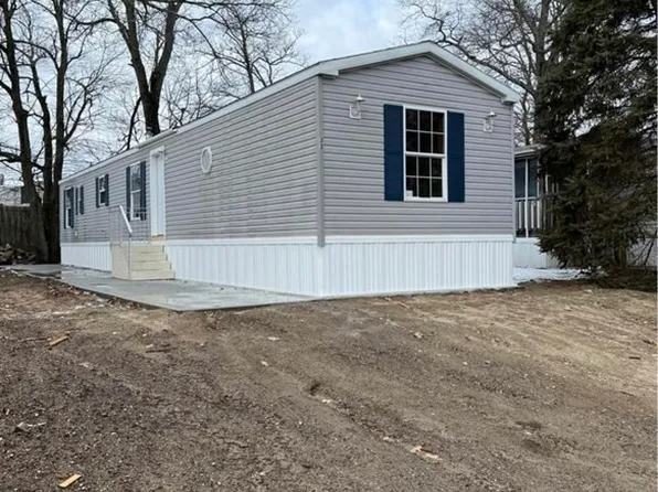 157 Mansfield Ave #33, Norton, MA 02766