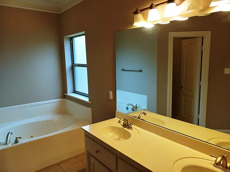 9124 Wetherbee Cir — Photo 17