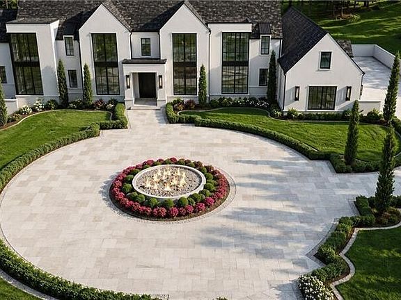2nd image of 1450 Estates Pointe