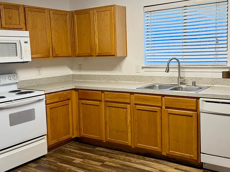 2603 Lookout Dr — Photo 5