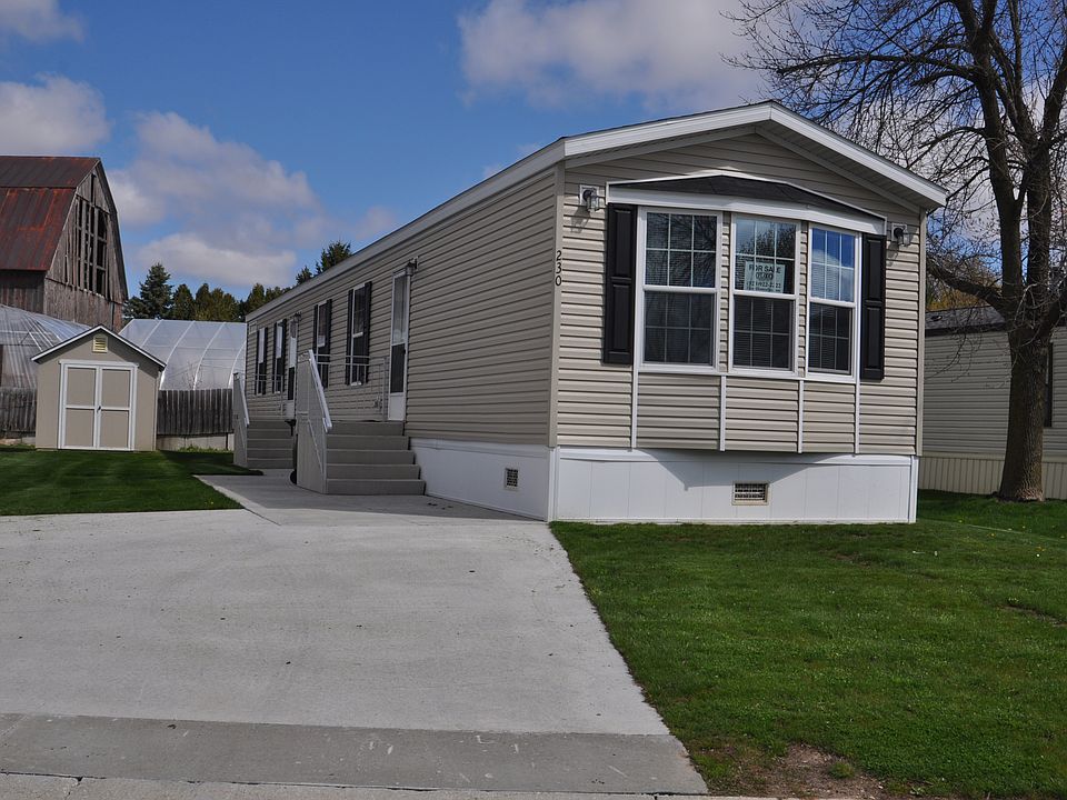1st image of 230 Forest Blvd