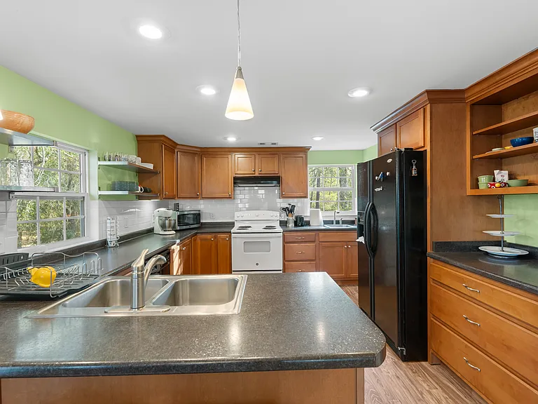 292 Tuckasee King Rd — Photo 7