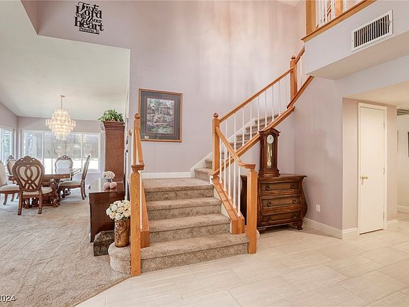5th image of 908 W Nawkee Dr