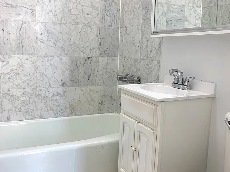 460 W 50th St #1B — Photo 9
