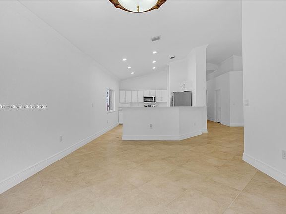 5th image of 5323 NW 111th Ct