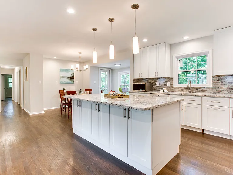 9112 Santayana Dr — Photo 11