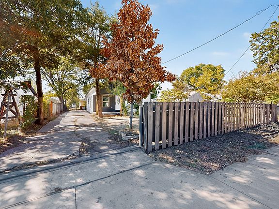 3rd image of 651 Ezekial Ave