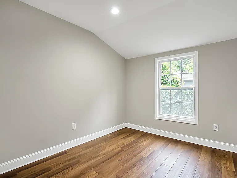 13 Pinehurst St — Photo 13