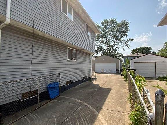 5th image of 4330 W 152nd St