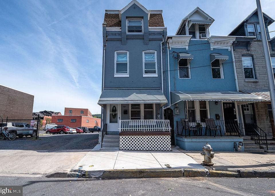 1st image of 447 N 2nd St