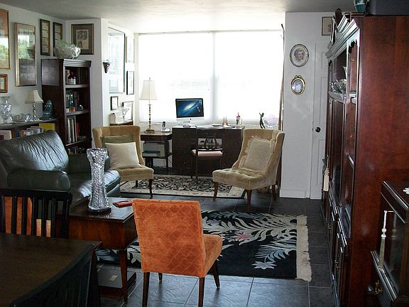 5th image of 841 4th Ave N APT 31