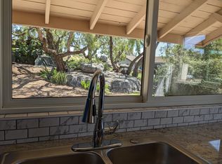 1625 Thibodo Rd, Vista, CA 92081