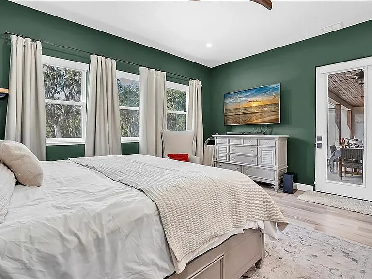 1605 Center Rd — Photo 12