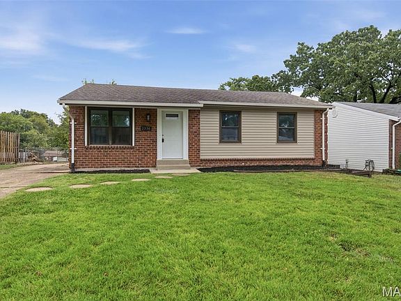 2nd image of 2336 Jackson Dr