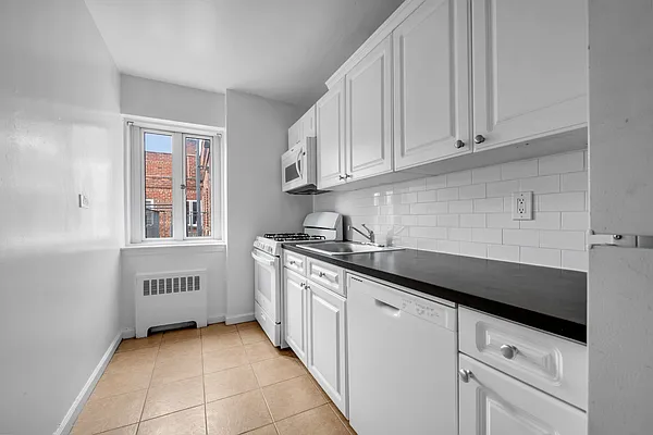 Rented by David Gmuca, LREB | media 3