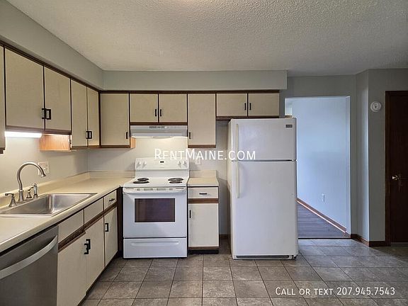 4th image of 2 Hartley St APT 6
