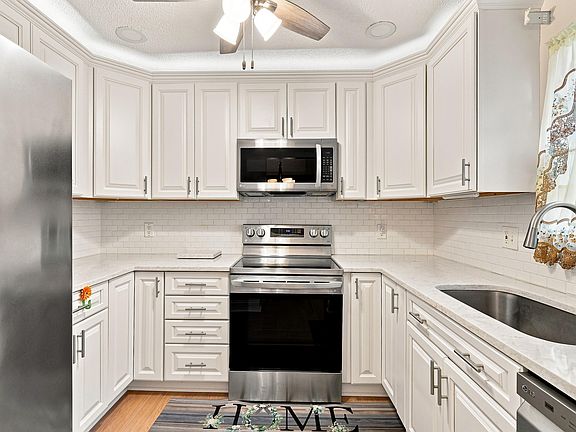 5th image of 2532 Boundbrook Drive S #107