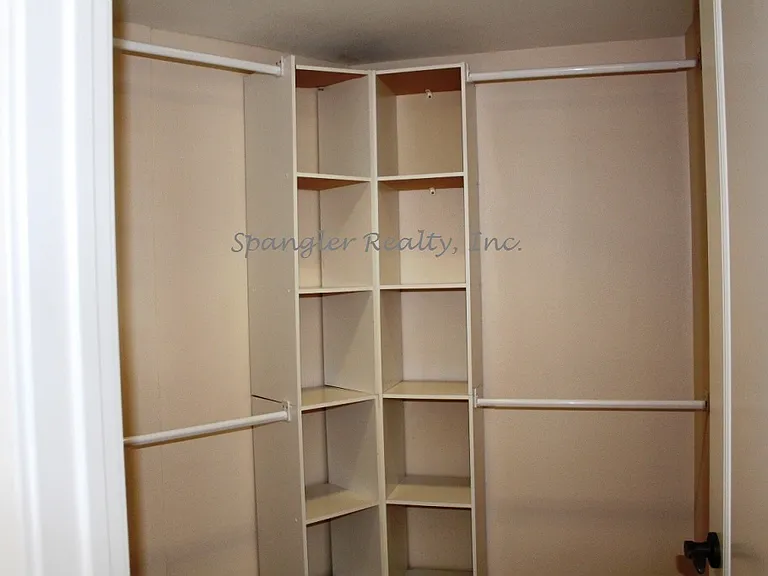 553 Laguna Dr — Photo 8