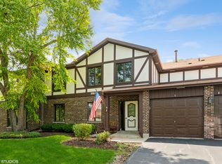 9807 W Creek Rd APT B2, Palos Park, IL 60464
