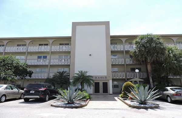 Home For Sale In Wynmoor