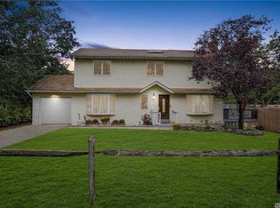 46 Manhasset Rd, Sound Beach, NY 11789