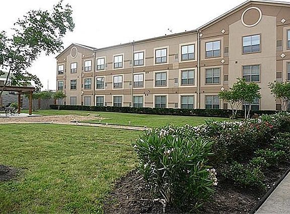 4th image of 6633 W Sam Houston Pkwy S Unit 1G