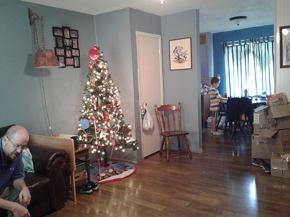 5th image of 1213 W Avenue B