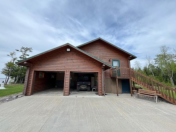 4th image of 53401 Arbor Ridge Rd NE